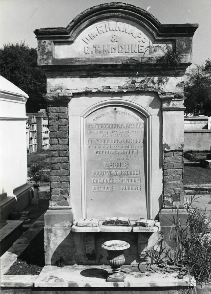 Tomb in Lafayette #1