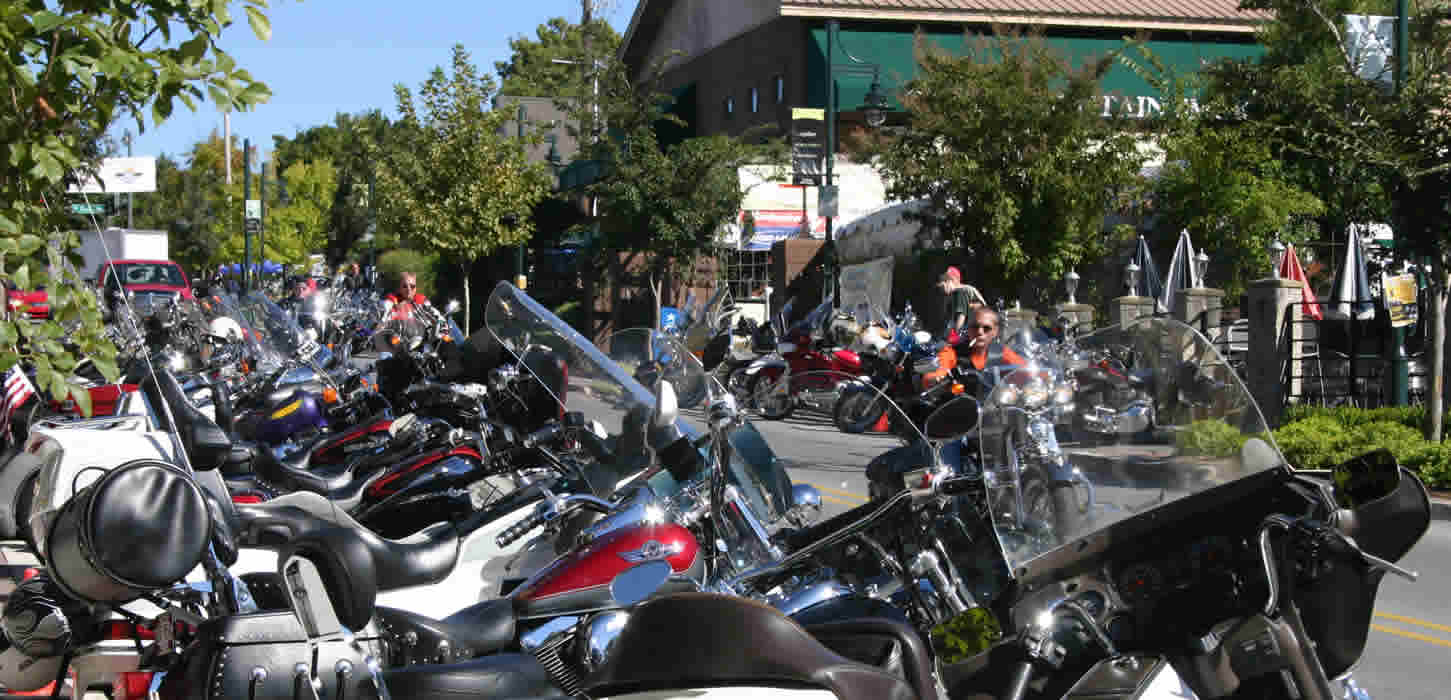 Bikers arriving in Fayetteville