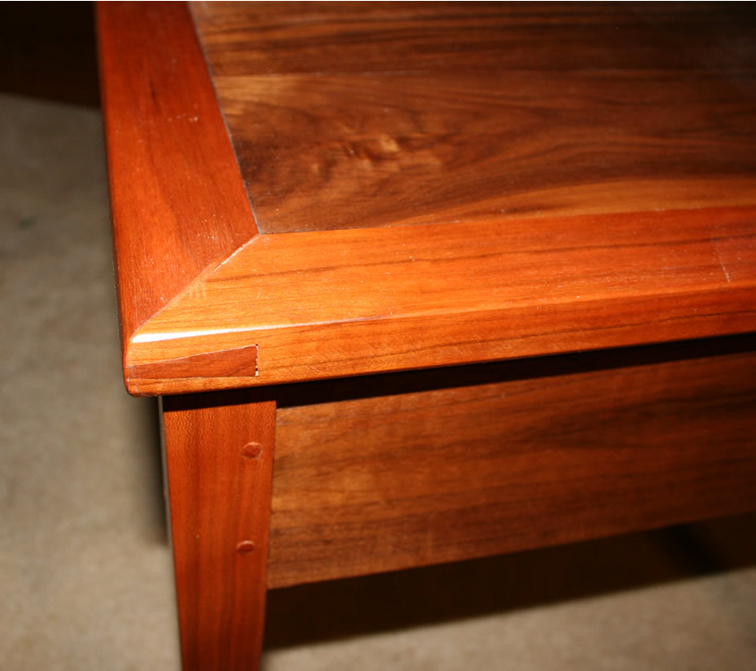 walnut cherry table